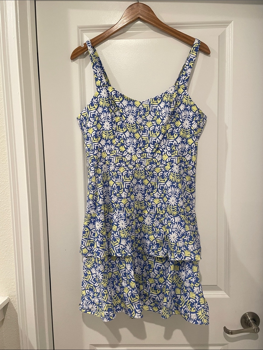 Vineyard Vines Blue, White & Yellow Floral Sundress size 10 cotton